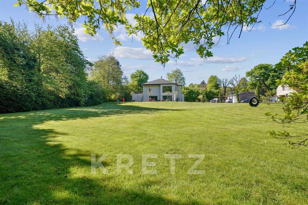 House Montfort-l'Amaury