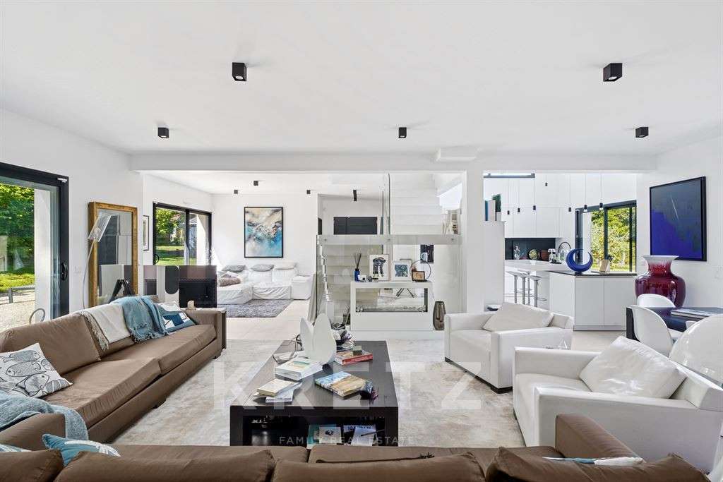 House Montfort-l'Amaury