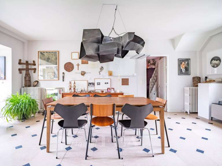 Maison Montfort-l'Amaury - 4 chambres - 220m²