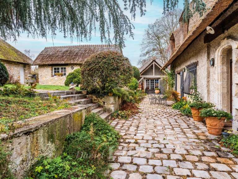 Maison Montfort-l'Amaury - 6 chambres - 330m²