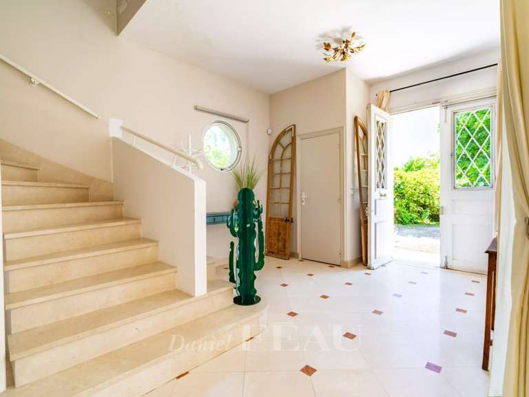 Maison Montfort-l'Amaury - 4 chambres - 300m²