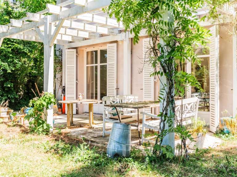 Maison Montfort-l'Amaury - 4 chambres - 300m²