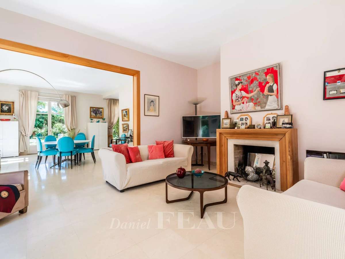 House Montfort-l'Amaury