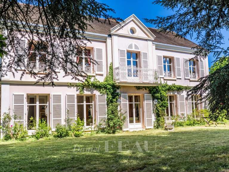 Maison Montfort-l'Amaury - 4 chambres - 300m²