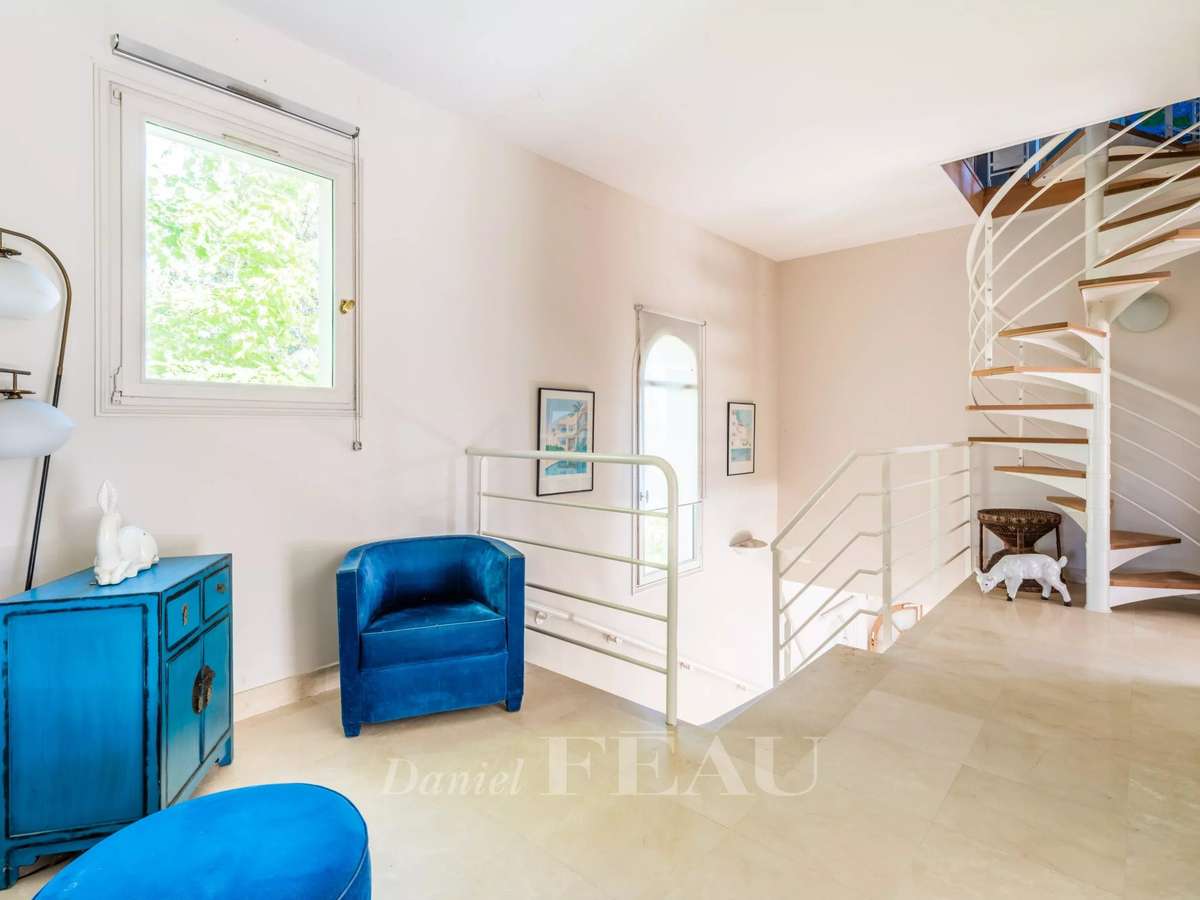 House Montfort-l'Amaury