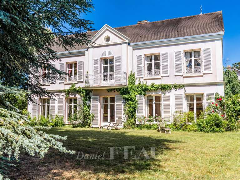 Maison Montfort-l'Amaury - 4 chambres - 300m²