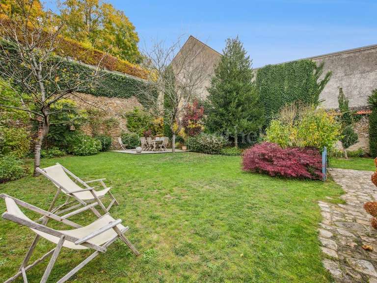 Maison Montfort-l'Amaury - 4 chambres - 360m²