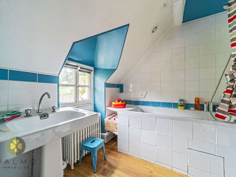 House Montfort-l'Amaury - 5 bedrooms - 225m²