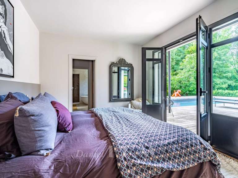 Maison Montfort-l'Amaury - 4 chambres - 280m²