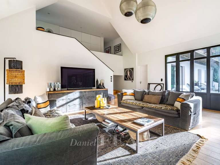 Maison Montfort-l'Amaury - 4 chambres - 280m²