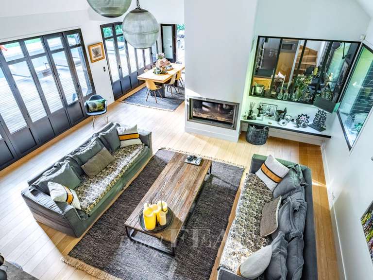 Maison Montfort-l'Amaury - 4 chambres - 280m²