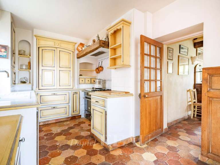 Maison Montfort-l'Amaury - 4 chambres - 220m²