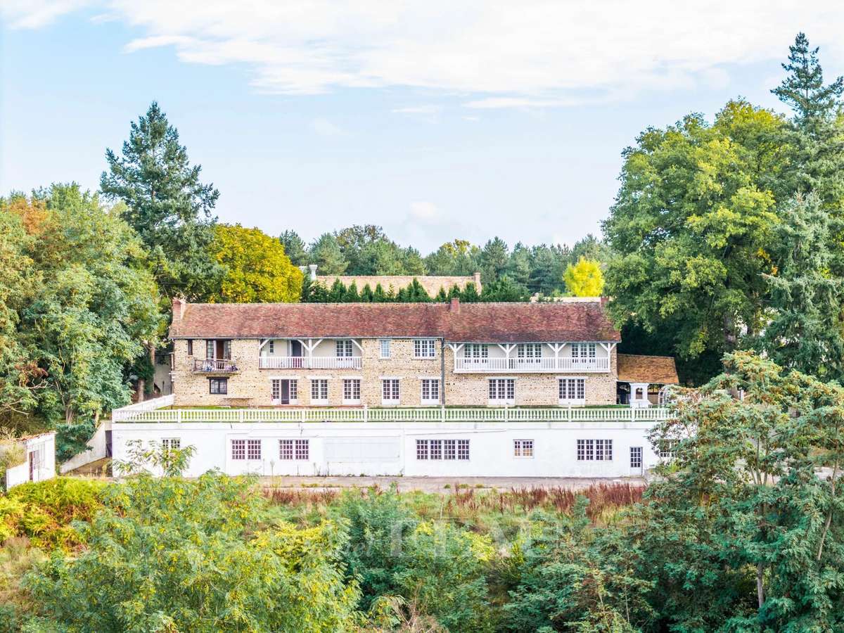 House Montfort-l'Amaury