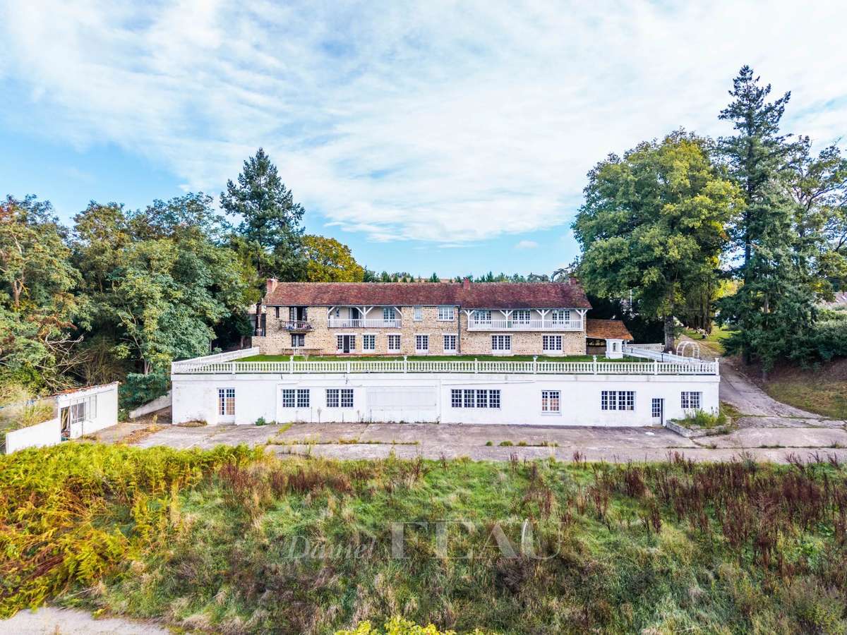 House Montfort-l'Amaury
