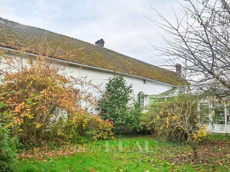 Maison Montfort-l'Amaury - 4 chambres - 191m²