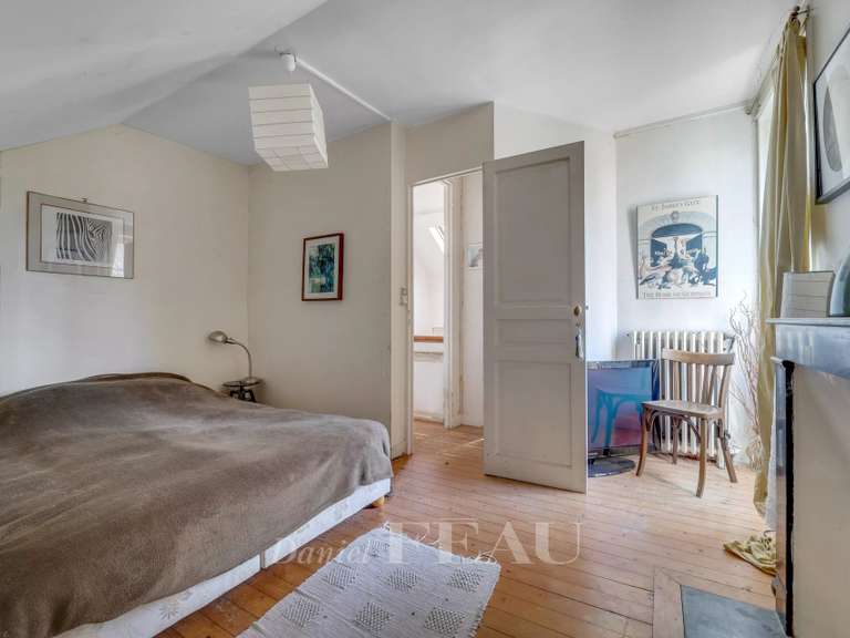 Maison Montfort-l'Amaury - 5 chambres - 204m²