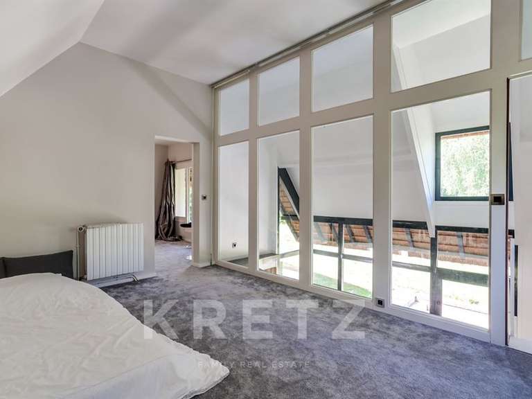 Maison Montfort-l'Amaury - 9 chambres - 480m²