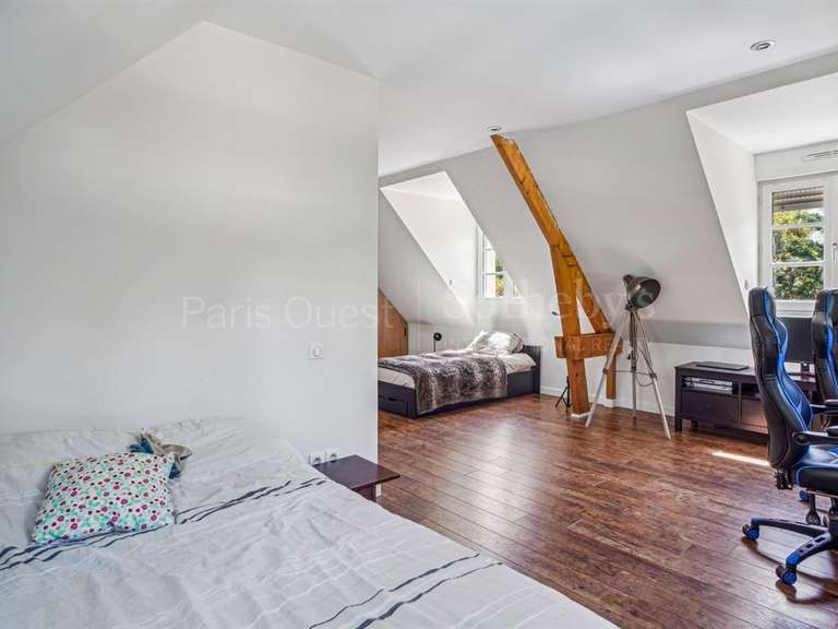 Maison Montfort-l'Amaury - 5 chambres - 240m²