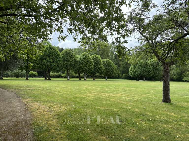 Maison Montfort-l'Amaury - 10 chambres - 575m²