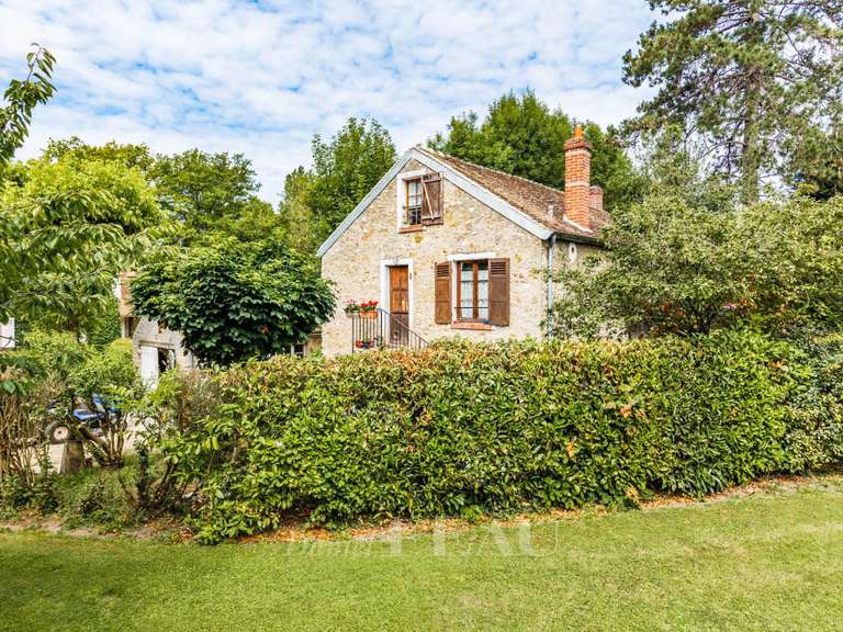 Maison Montfort-l'Amaury - 10 chambres - 575m²