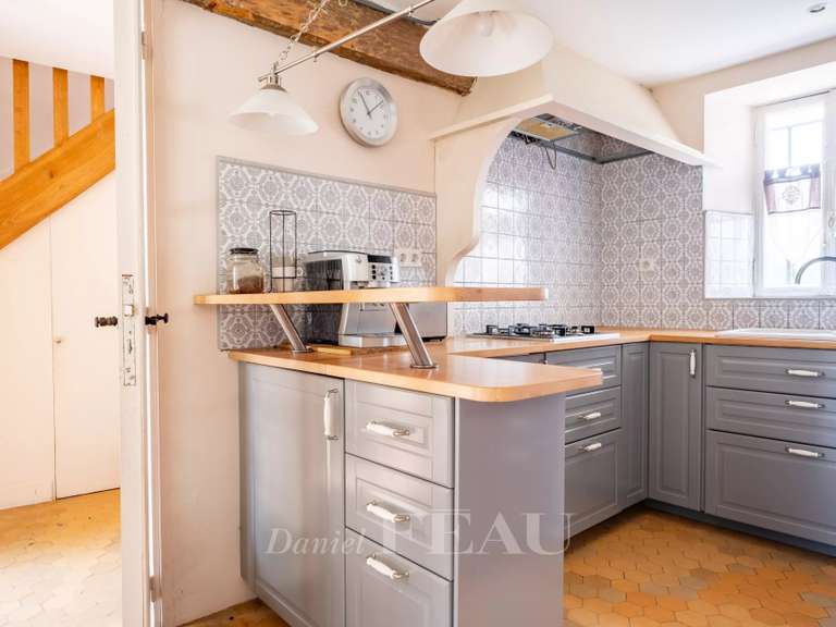 Maison Montfort-l'Amaury - 10 chambres - 575m²