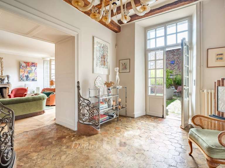 Maison Montfort-l'Amaury - 5 chambres - 394m²