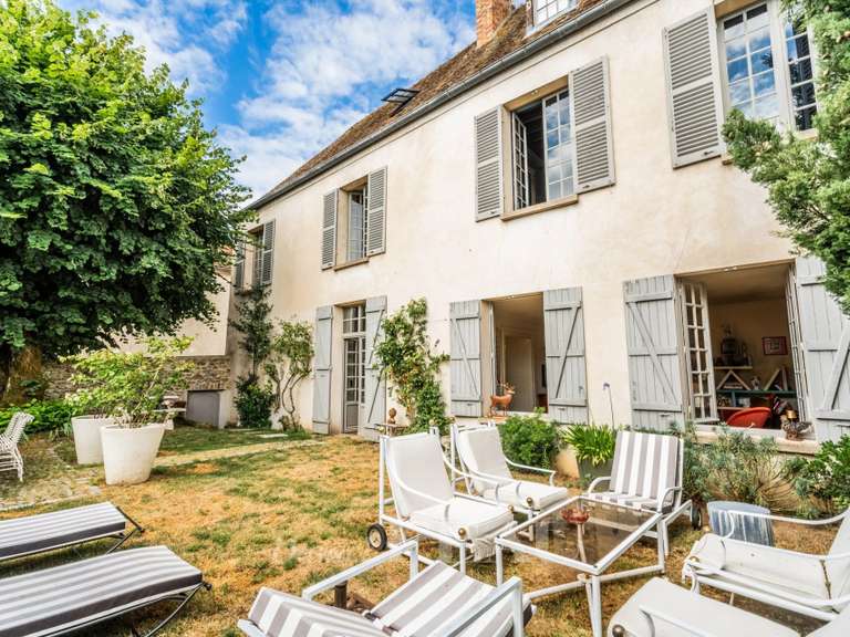 Maison Montfort-l'Amaury - 5 chambres - 394m²