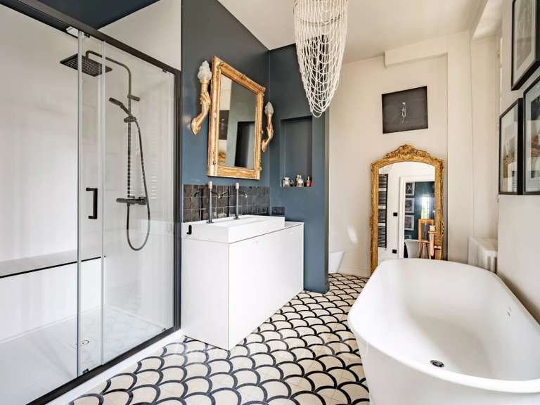 Maison Montfort-l'Amaury - 5 chambres - 394m²
