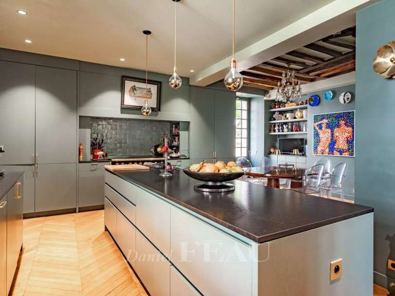 Maison Montfort-l'Amaury - 5 chambres - 394m²