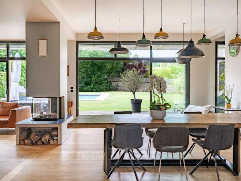 Maison Montfort-l'Amaury - 4 chambres - 215m²