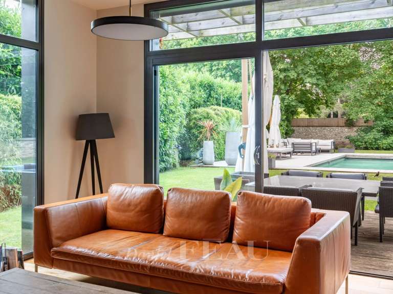 Maison Montfort-l'Amaury - 4 chambres - 215m²