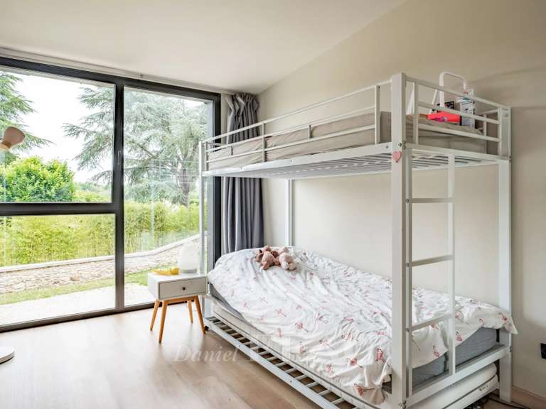 Maison Montfort-l'Amaury - 4 chambres - 215m²