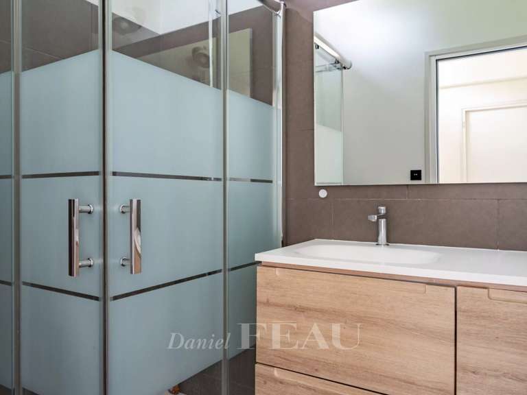 Maison Montfort-l'Amaury - 4 chambres - 215m²