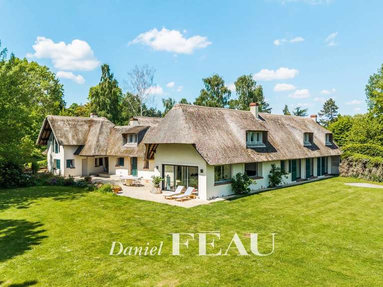 Maison Montfort-l'Amaury - 9 chambres - 480m²