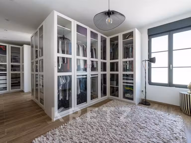 Maison Montfort-l'Amaury - 5 chambres - 333m²