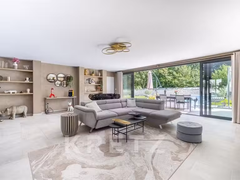 Maison Montfort-l'Amaury - 5 chambres - 333m²