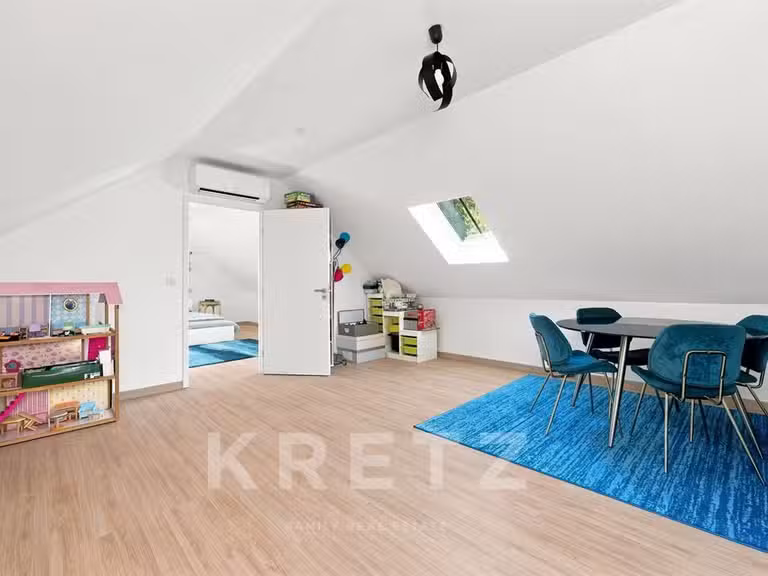 Maison Montfort-l'Amaury - 5 chambres - 333m²