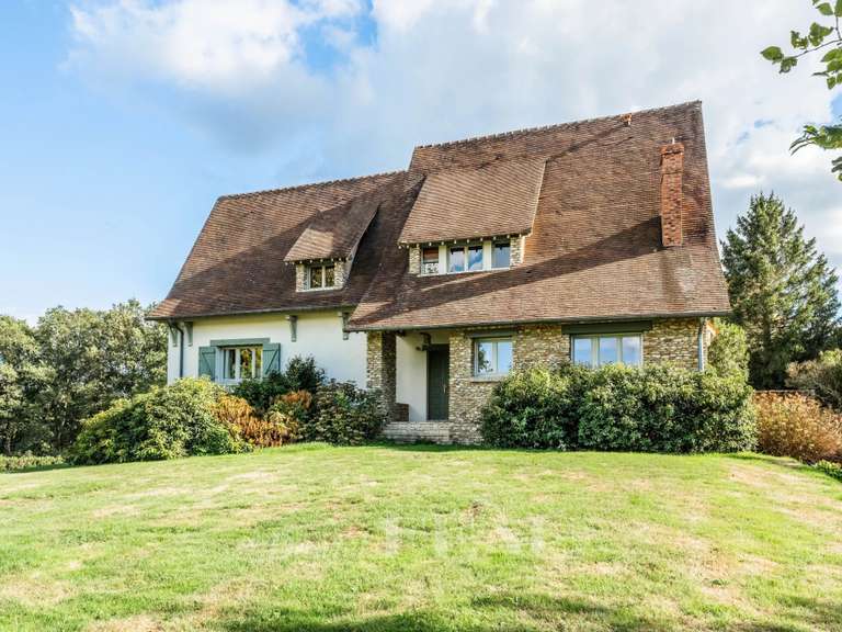 Maison Montfort-l'Amaury - 5 chambres - 500m²