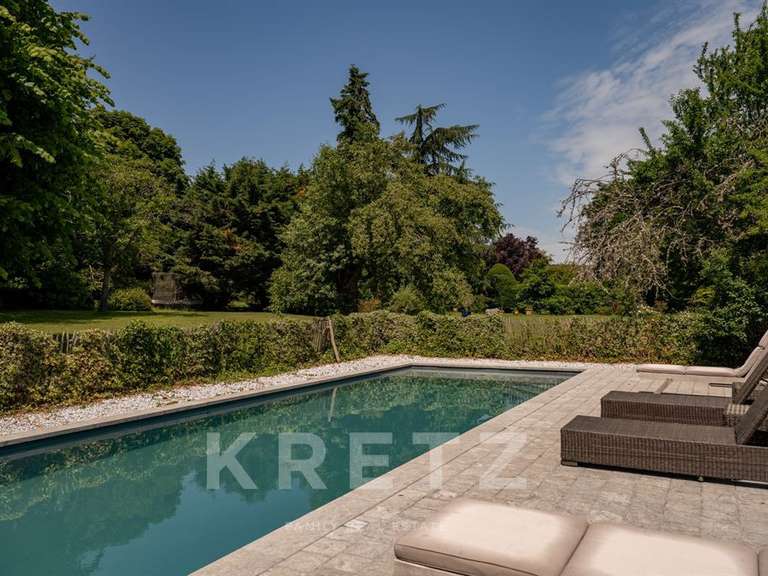 Propriété Montfort-l'Amaury - 6 chambres - 410m²