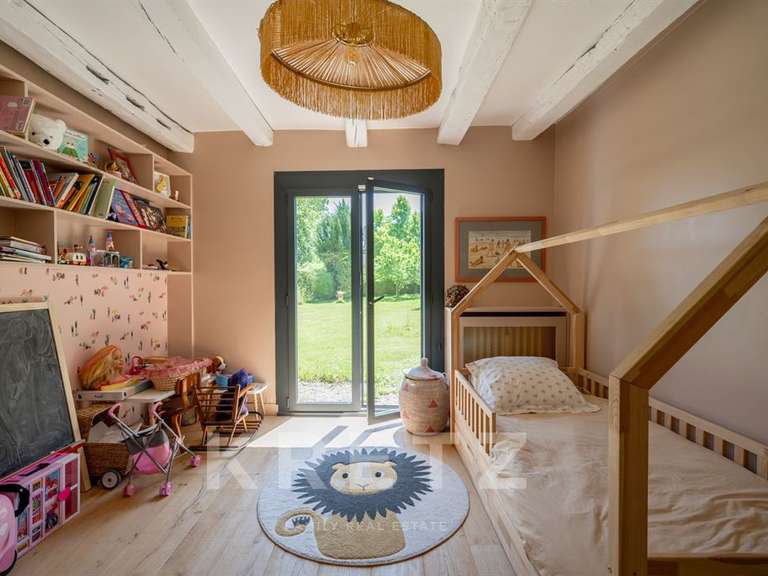 Propriété Montfort-l'Amaury - 6 chambres - 410m²