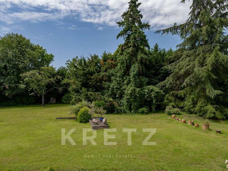 Propriété Montfort-l'Amaury - 6 chambres - 410m²