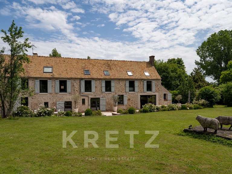 Propriété Montfort-l'Amaury - 6 chambres - 410m²