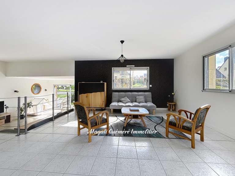 Maison Montfort-sur-Meu - 5 chambres - 259m²