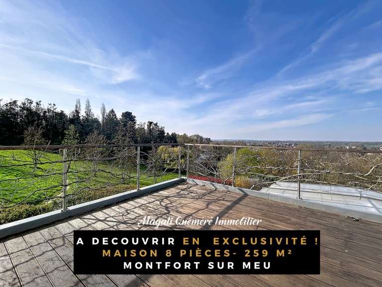 Maison Montfort-sur-Meu - 5 chambres - 259m²