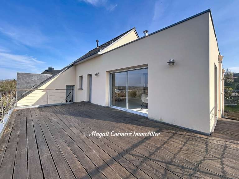 Maison Montfort-sur-Meu - 5 chambres - 259m²