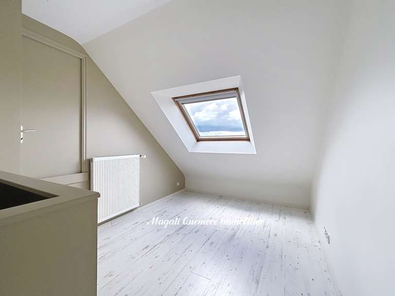 Maison Montfort-sur-Meu - 5 chambres - 259m²