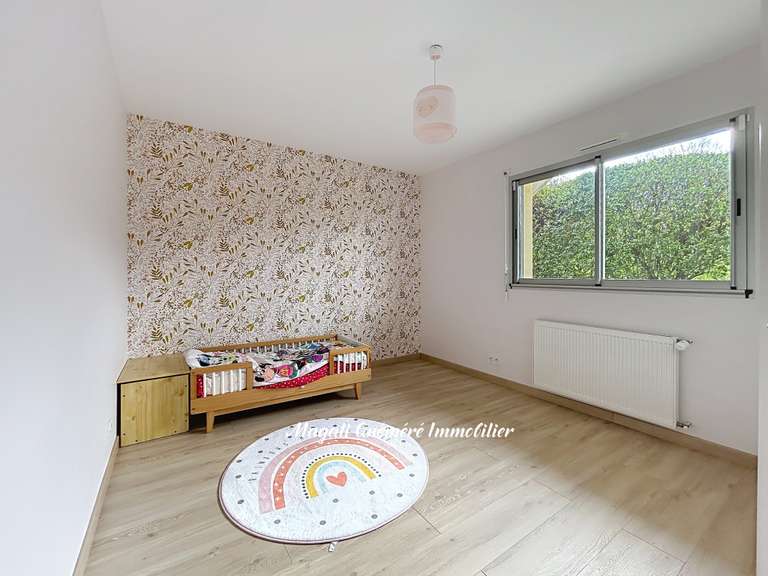 Maison Montfort-sur-Meu - 5 chambres - 259m²