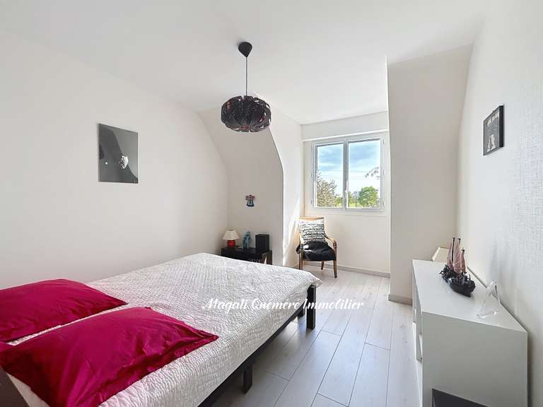 Maison Montfort-sur-Meu - 6 chambres - 299m²