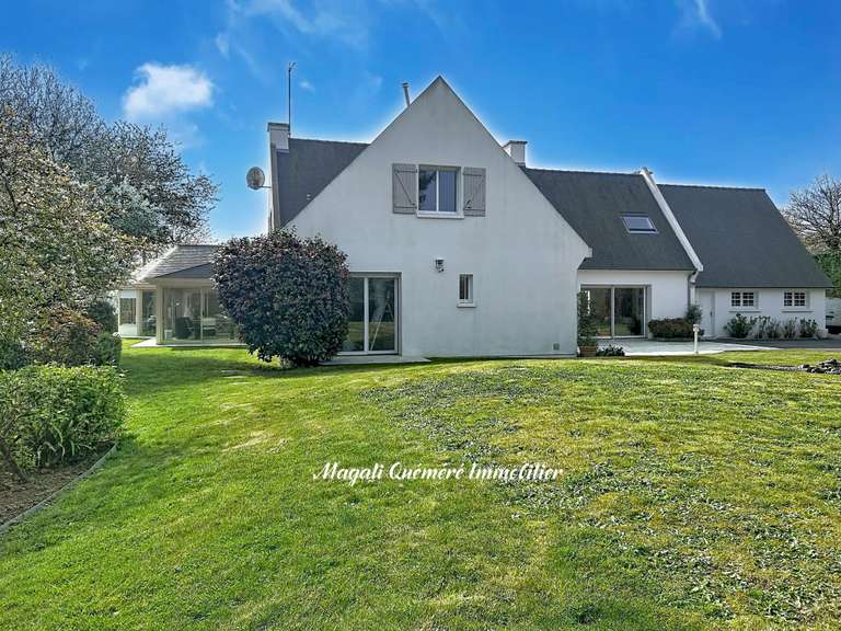 Maison Montfort-sur-Meu - 6 chambres - 299m²