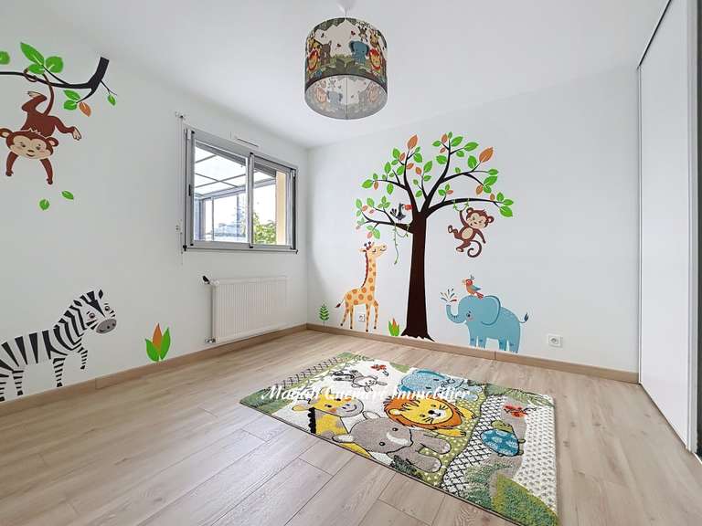 Maison Montfort-sur-Meu - 5 chambres - 251m²